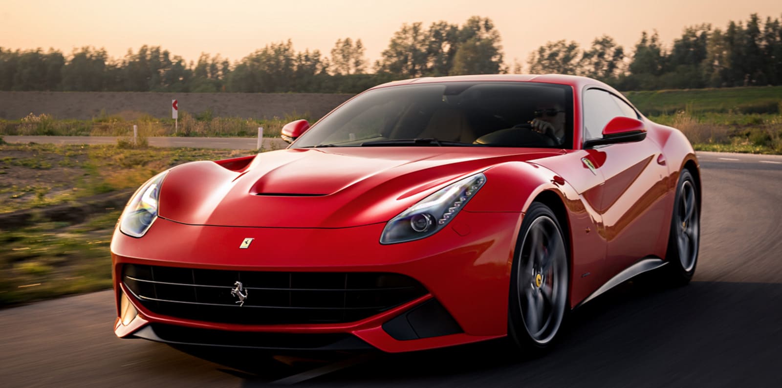 Ferrari f12 черная