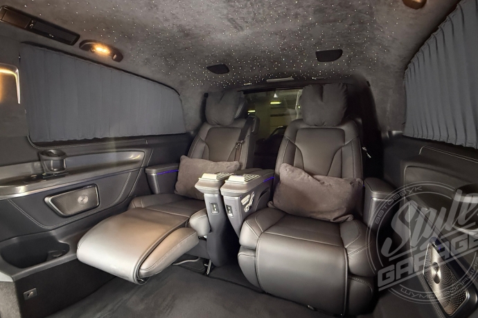 Mercedes-Benz V-class
