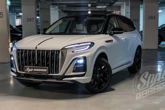 Hongqi HS5